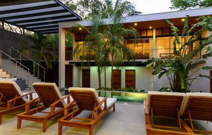 Airbnb vs Booking.com | The Key Hosting Differences