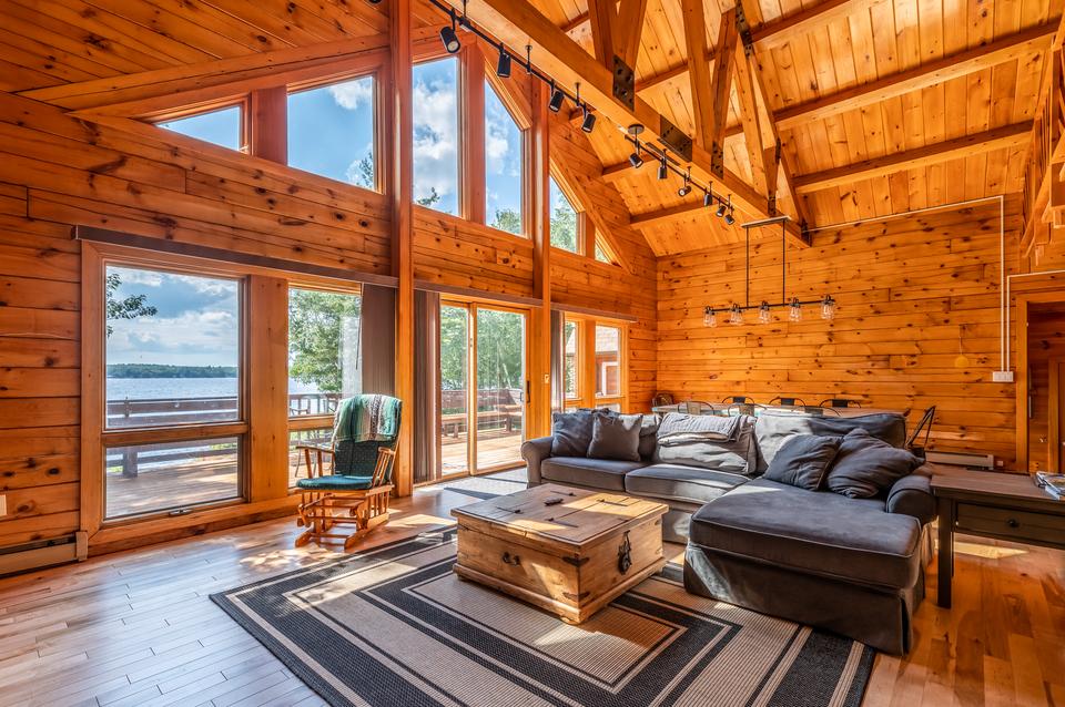 Sand Stays is a vacation rental property management company that has more than 100 listings and uses Hostaway vacation rental software to manage their properties. 