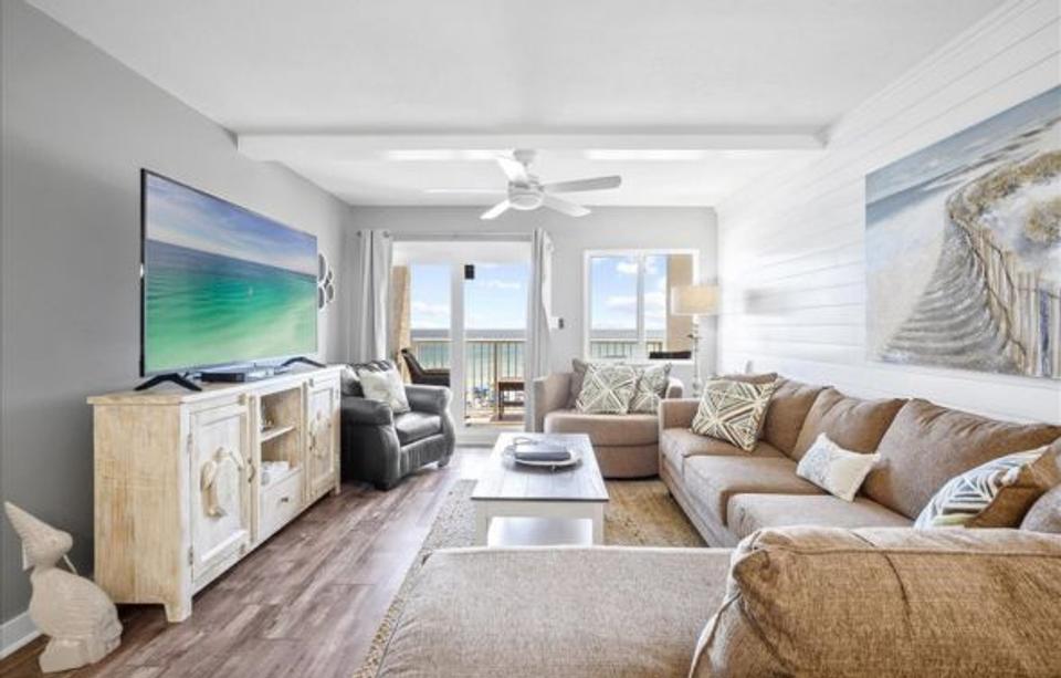 Expedia vs. Booking.com: Which Booking Site Works Better for Hosts