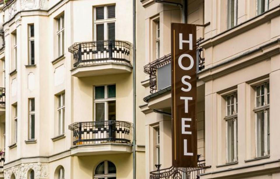 How to list your Hostel on Airbnb