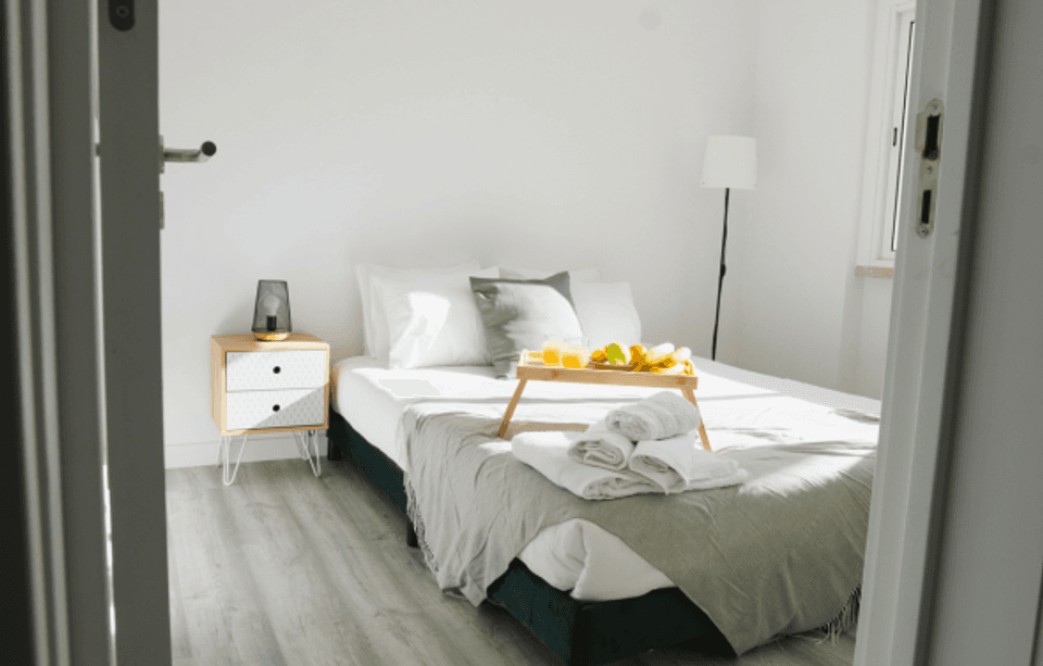 Airbnb Welcome Book: How to Wow your Guests?