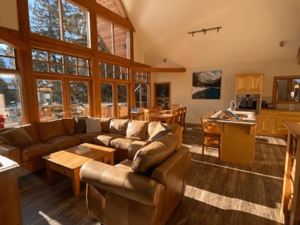 How Stay with Darby at Century 21 Kootenay Homes Achieved 40% Direct Bookings with Hostaway