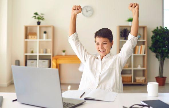 property managers, tenant screening, lease agreements, real estate professionals, financial management features, commercial properties.