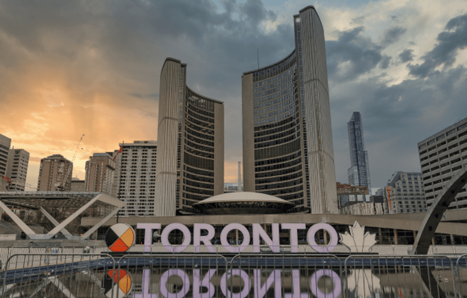 Complete Guide to Airbnb Rules in Toronto 2025